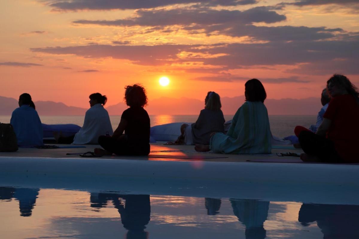Eight Dimensions Capari Suites Elafonisos Eksteriør billede