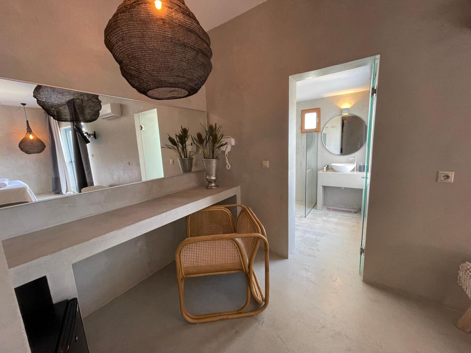 Eight Dimensions Capari Suites Elafonisos Værelse billede
